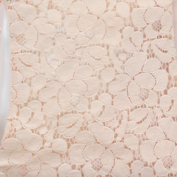 Aritzia Talula Light Peach Eyelet Tank  Top Boho Floral Sleeveless Top Medium - Picture 6 of 7